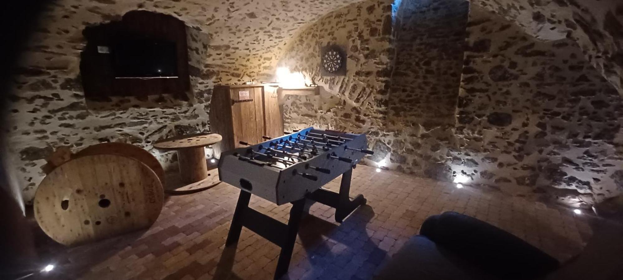 Gite De La Fecleval 6 Personnes Proche Du Puy Dufou Saint-Mesmin  Екстериор снимка