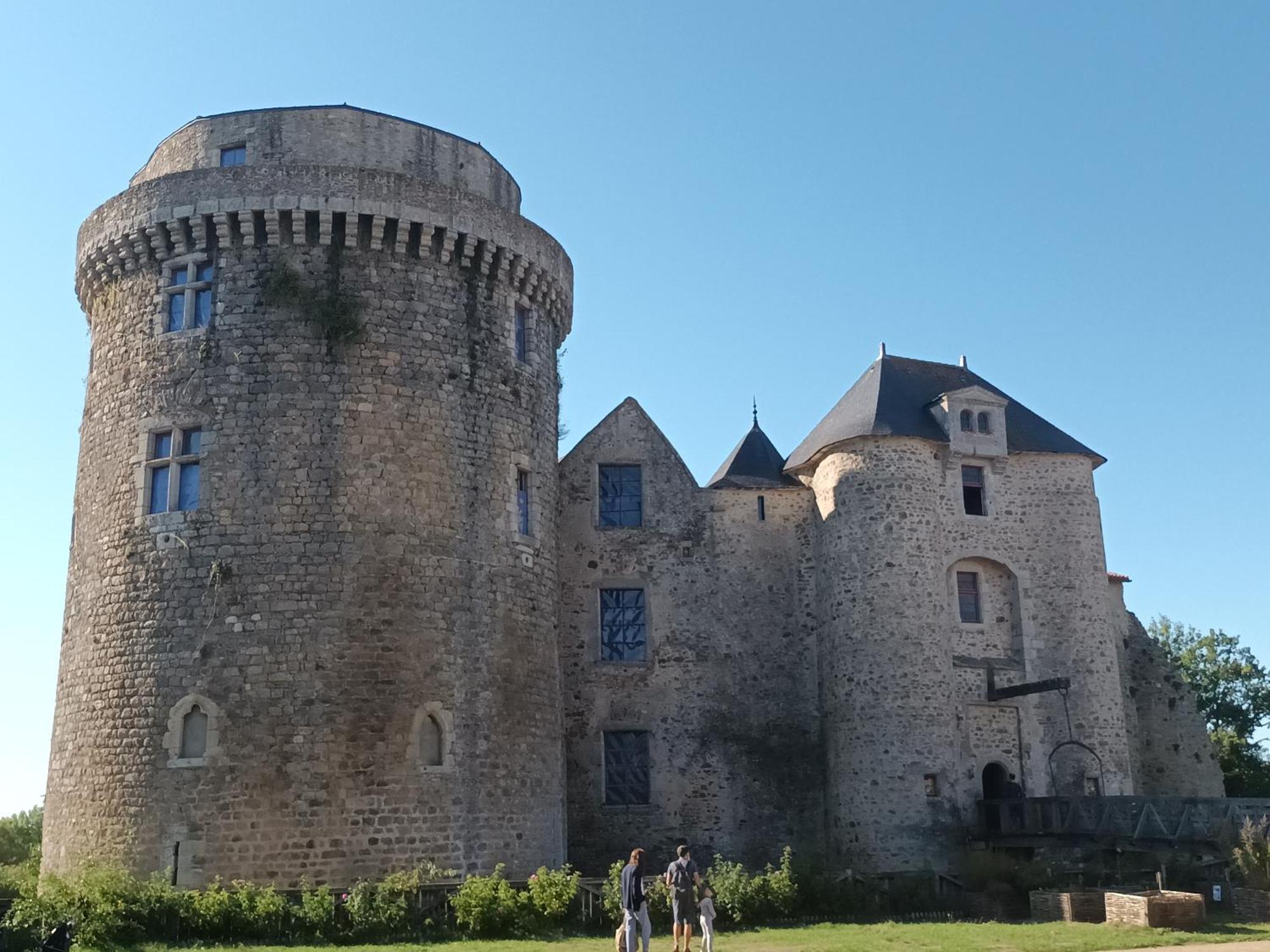 Gite De La Fecleval 6 Personnes Proche Du Puy Dufou Saint-Mesmin  Екстериор снимка